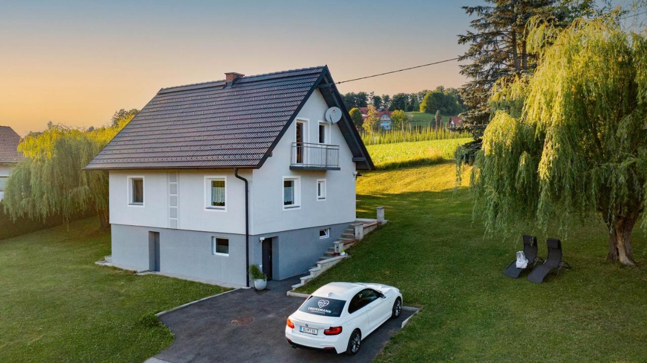 Ferienhaus Treissmann An Der Weinstrasse Лойчах Екстер'єр фото